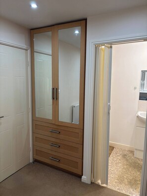 Bathroom - Pvt Bed en-suite Hydro Pool Optional part-SHR home (Hindley Green)