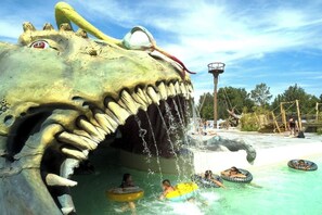 Pool - Magnificent Camping Les Sables in Cap d'Agde (Agde)