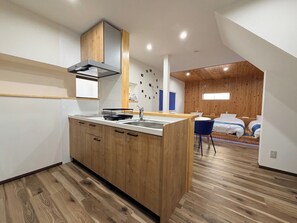 3 bedrooms, desk, free WiFi, bed sheets - Ideal for family groupsUp to 10 peopleFree parki / Sumoto City Hyōgo (Sumoto City)