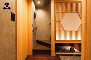 Interior - 4minute walk from Kiyomizudera Temple 1minute  / Kyoto City Kyōto (Kyoto City)