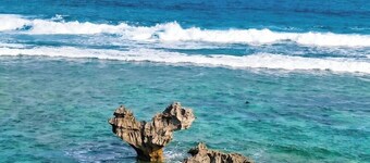 Heart Rock is within walking distance A cottage with a view of the Kouri Blue / Kunigami County Okinawa