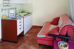 Apartment | Living room - Apartment in Jadranovo With Balcony (Crikvenica)