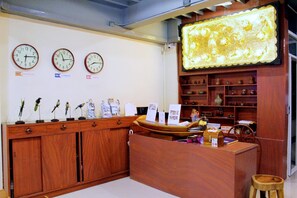 Reception - Khaosan Station Hostel (Phra Nakhon)