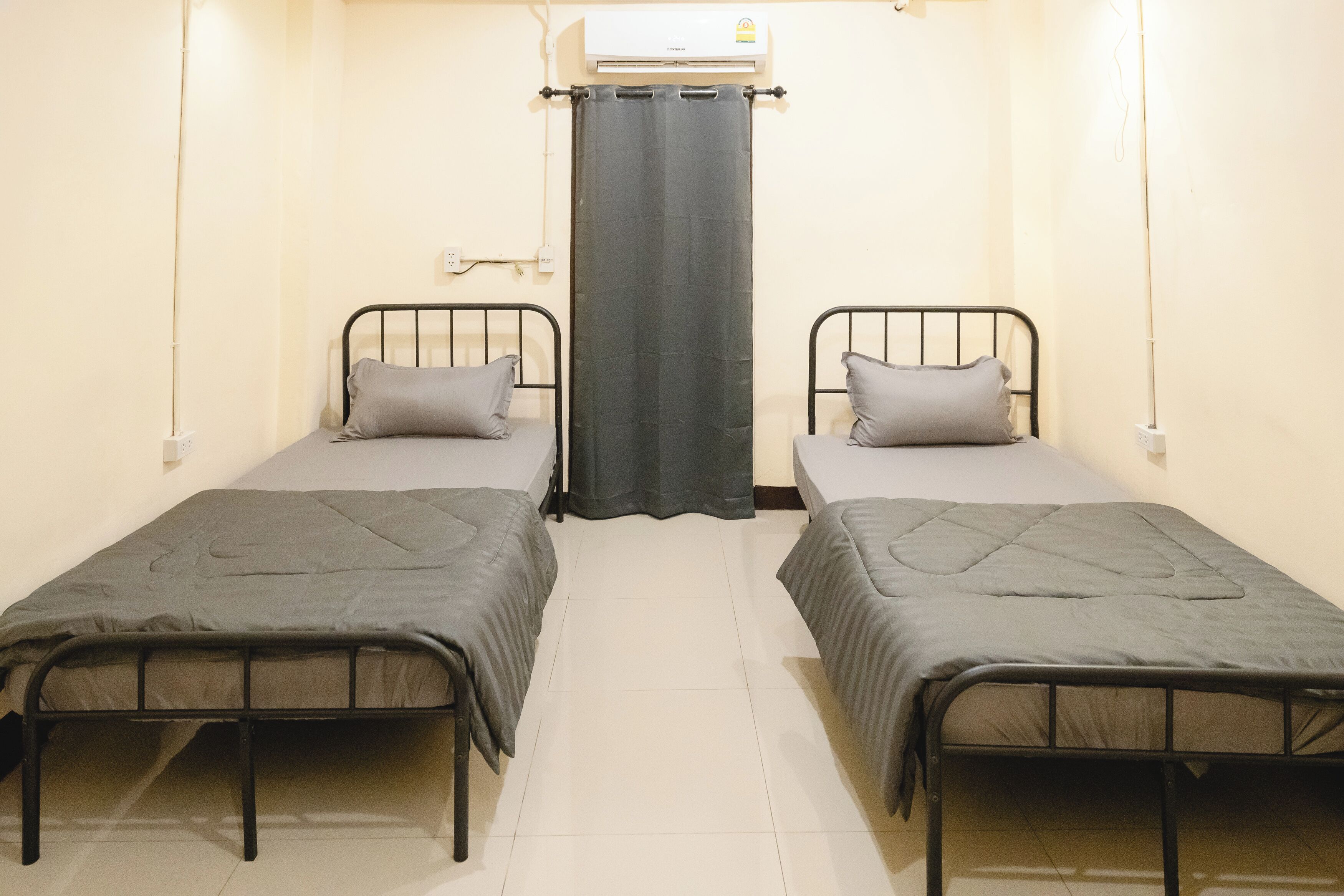 Twin Room, Shared Bathroom