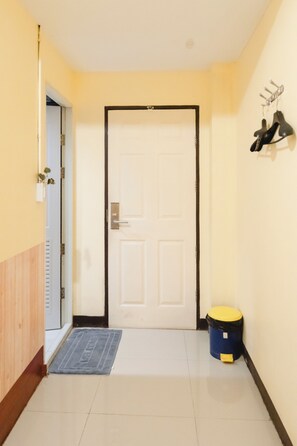 Standard Room, 1 Katil Ratu (Queen), Private Bathroom