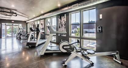 Modern 2BR Luxury Loft Downtown Living + City Views