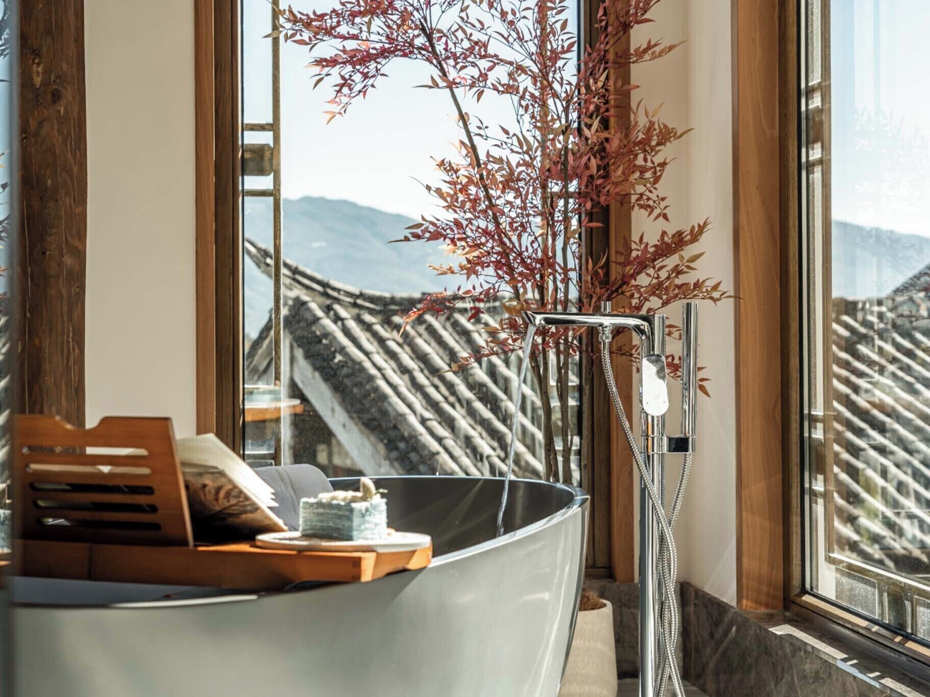 Luxury-Doppelzimmer, Stadtblick | Komfortbadewanne