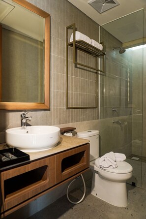 Zweibettzimmer, Gartenblick | Badezimmer