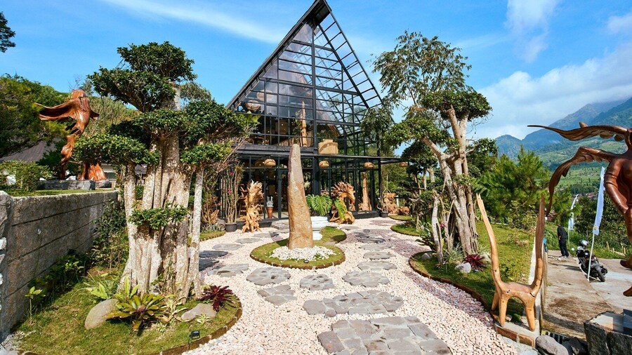 Luxcamp Selo - Merapi View by Horison