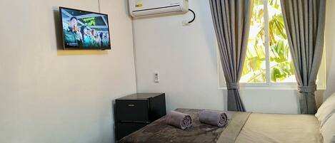 1 bedroom, WiFi (free), bed sheets