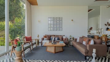 Villa, balcón | Área de sala de estar