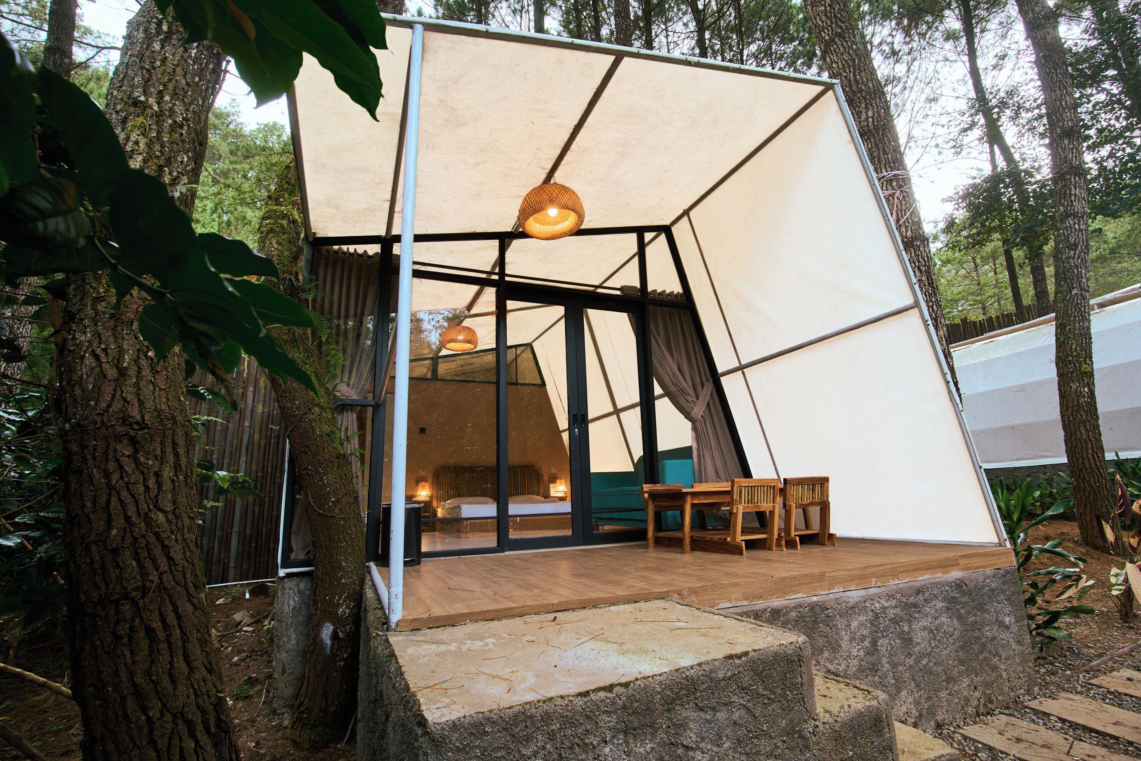 Prisma Tent