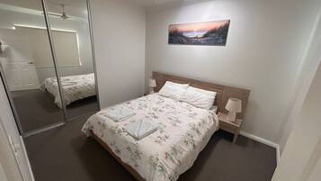3 bedrooms, bed sheets