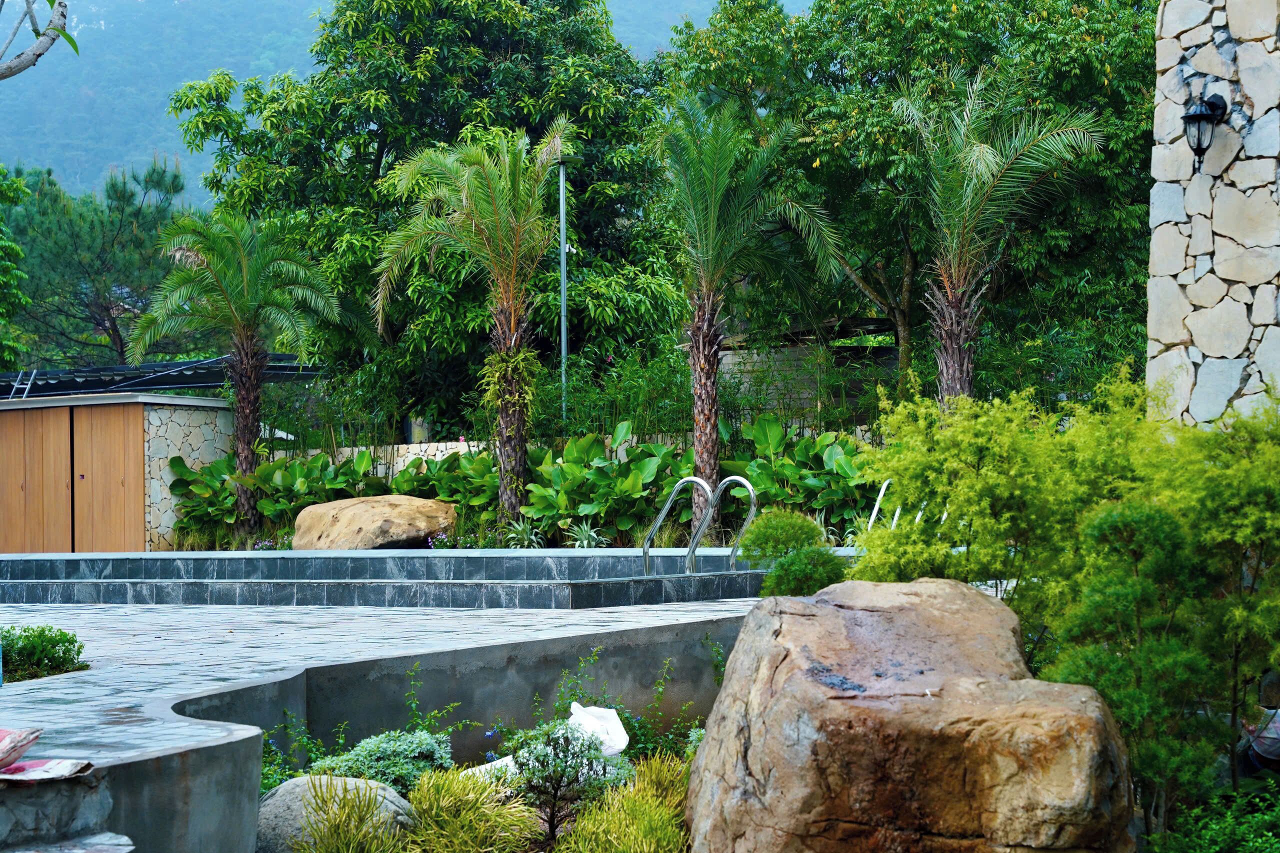 Children’s play area – outdoor