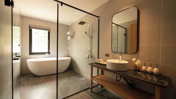 Deluxe Double Room, Bathtub | Bathroom | Combined shower/bathtub, deep-soaking bathtub, rainfall showerhead