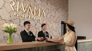 Quầy tiếp tân