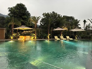 Outdoor pool - Rivana Retreat (Hanoi)
