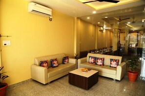 Interior - JMC HOTEL KIA INN (Pithampur)