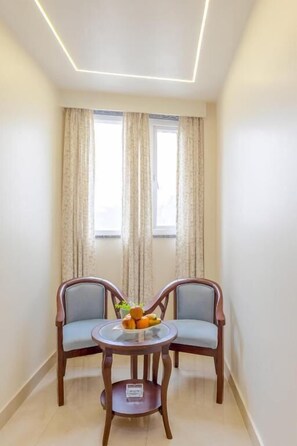 Habitación doble superior, vistas a la ciudad | Interior