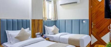 Deluxe Twin Room, City View
