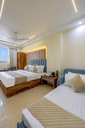 Triple Room, City View | In-room safe, soundproofing, iron/ironing board, free WiFi - Hotel KK Casa-New Delhi Rail Station  (New Delhi)