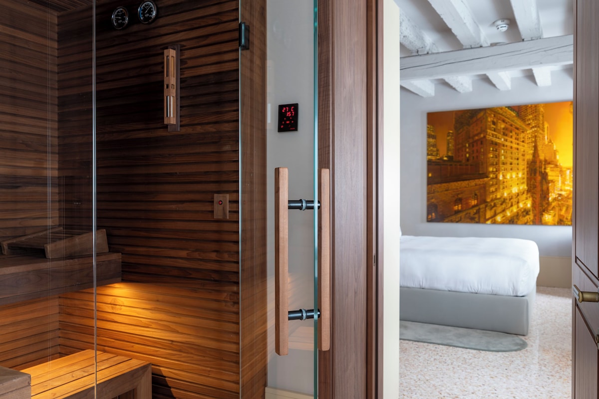 Superior Double or Twin room with Spa | Caja de seguridad en la habitación, escritorio y insonorización