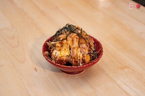 Food and drink - Dinnano (Khlong Thom)