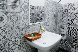 Quarto solteiro standard | Banheiro