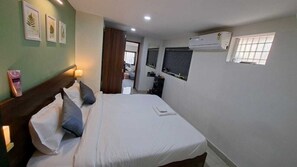 Free WiFi - Urban Stay Home (Pune)