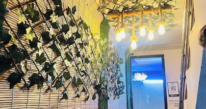 Shree Ji Hotel Stay Room
