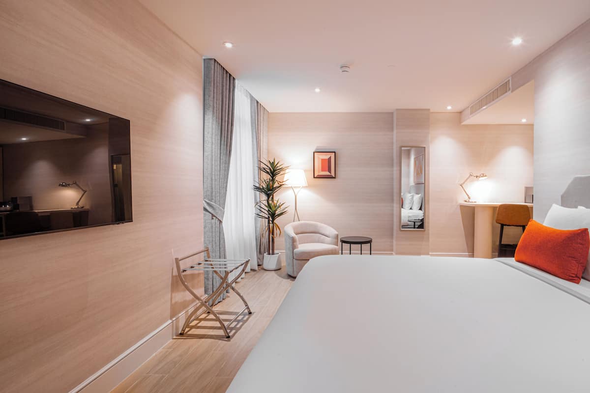 Urban Prime | Coffres-forts dans les chambres, Wi-Fi gratuit, draps fournis