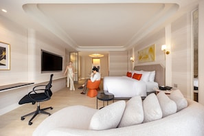 Signature Suite