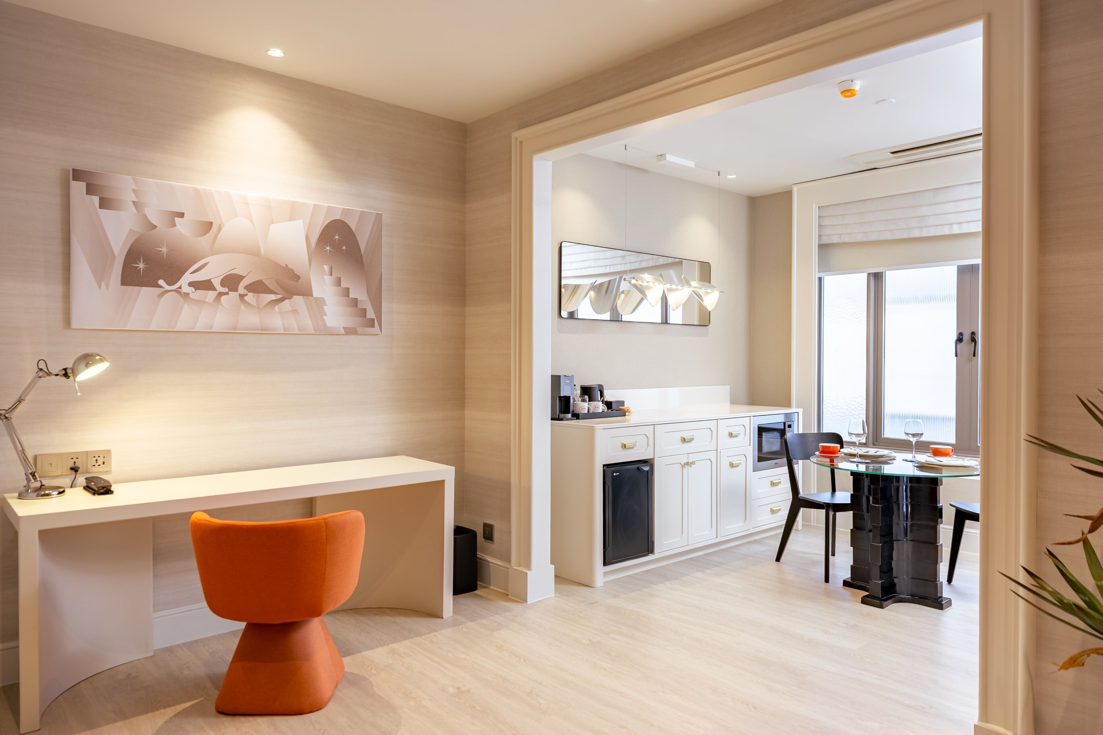 Executive Suite | Living area