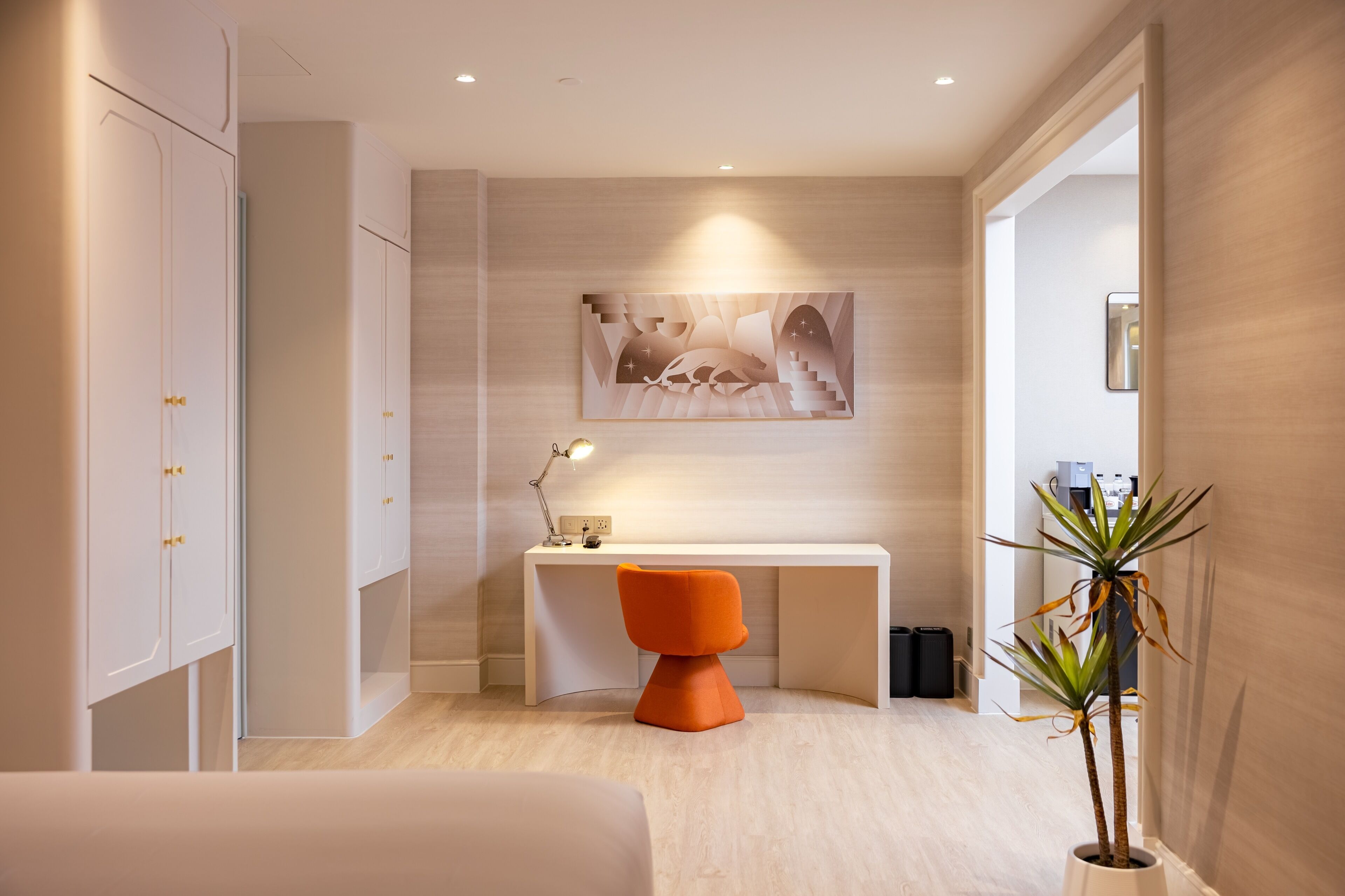 Executive Suite | Living area