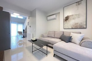 Living area - Cultural Retreat Near Stavros Niarchos-A2 (Kallithea)