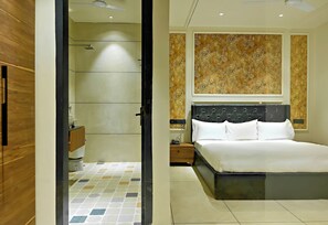 Deluxe Double Room, Balcony, City View - Homestaybycafe9 (Amritsar)