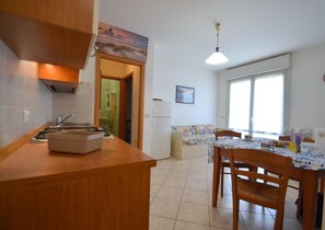 Interior - Cozy holiday escape with relaxing terrace (Bibione)