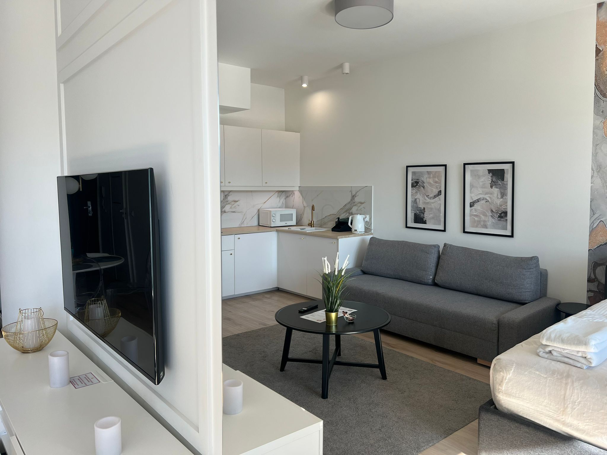 コンフォート スタジオスイート バルコニー シティビュー | リビング エリア