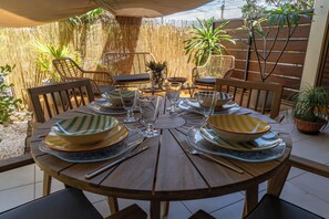 Servei de restauració a l'aire lliure