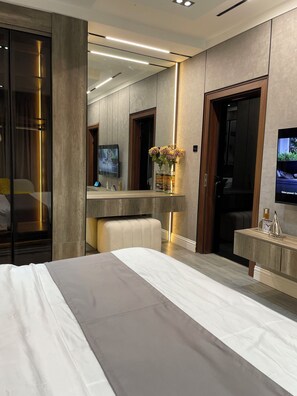 Apartment, 3 Bedrooms, Balcony, Courtyard View - Goldvika  (Abuja)