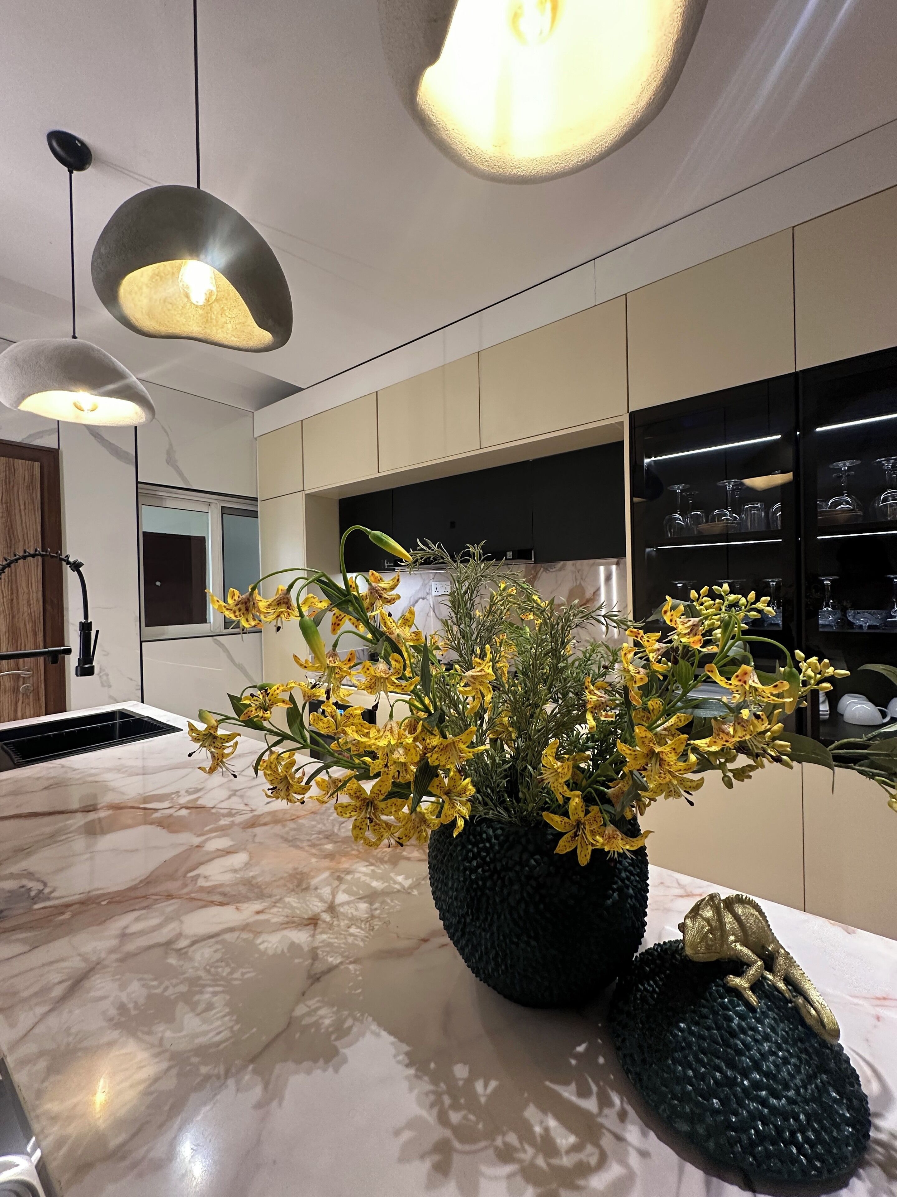 アパートメント 3 ベッドルーム バルコニー コートヤードビュー | 内装