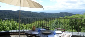Gîte le saloir – Montclard Cottages with Terrace and Panoramic Views