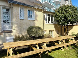 Outdoor dining - Gite La Bauloise - 15 pers - near beach - town center (La Baule-Escoublac)
