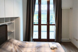 3 camere