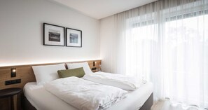 WiFi, bed sheets - Studio Apartment 'Superior' with Mountain View, Shared Garden and Wi-Fi (Campo Tures)