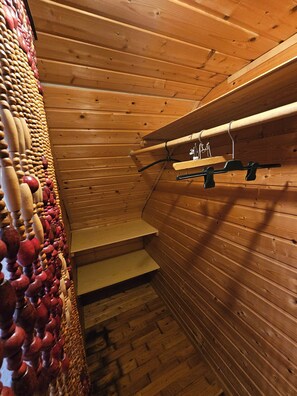 Interior - Cozy apartment with lake view in Constance, Litzelstetten, family-friendly (Konstanz)