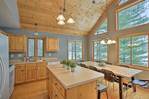 Cookware/dishes/utensils, dining tables - Waterfront Lake Cottage: Dock, Kayak, Sunroom (Fife Lake)