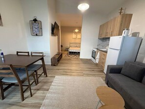 House, 3 Bedrooms, Fireplace, Ocean View | Interior - Sunrise Beach Front Villa (Nea Propontida)