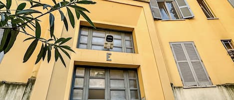 การตกแต่งภายนอก