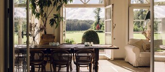 Bleyckhof is a unique old bleachery in natural area. Country house with private park